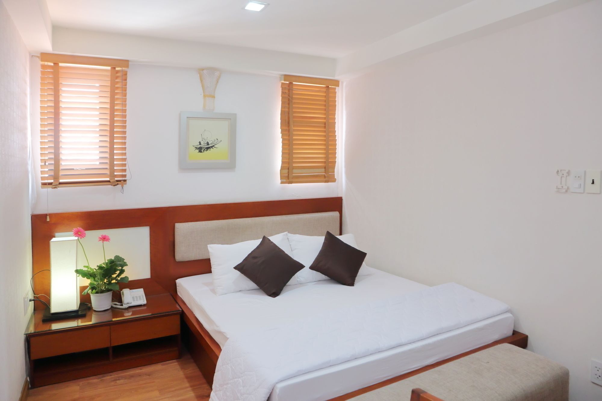 Khách sạn In Saigon - Phu My Hung 2 2*