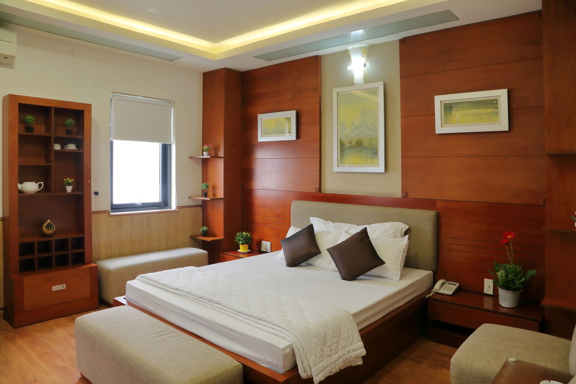 Khách sạn In Saigon - Phu My Hung 2